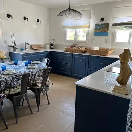 Blanche De Rouquette